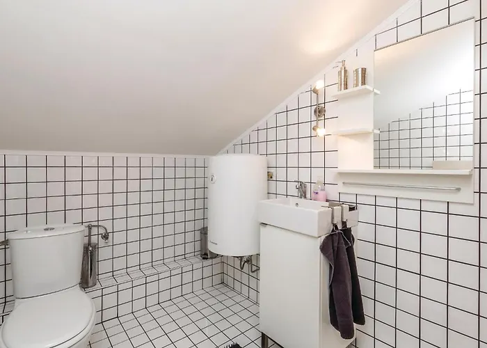 Prázdninový dům 4 Bedroom Gorgeous In Jurdani