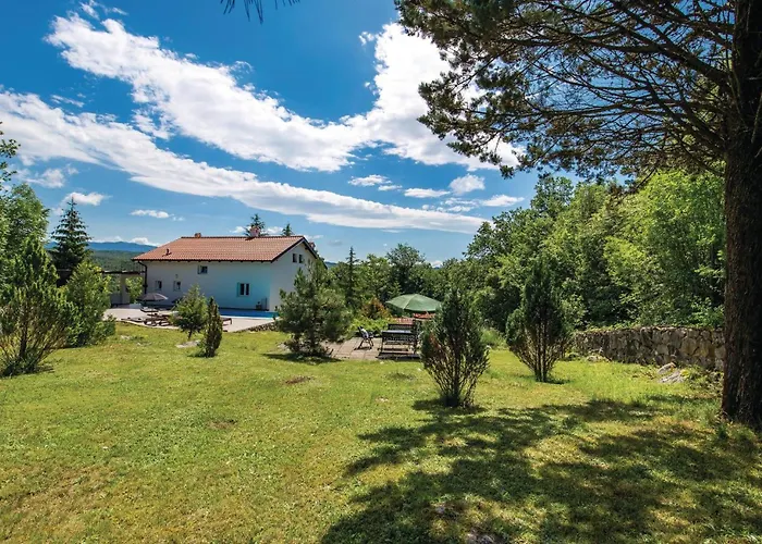 4 Bedroom Gorgeous In