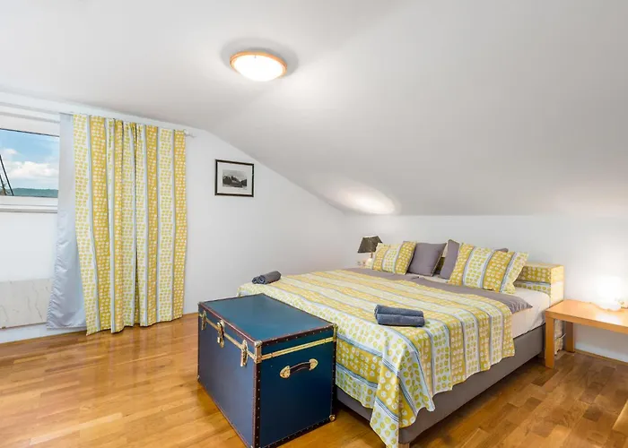 4 Bedroom Gorgeous In *