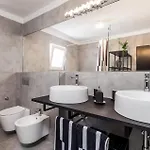Ferienhaus Lovely Home In Jurdani *