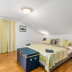 Lovely Home In Jurdani *