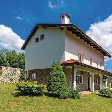 Ferienhaus Lovely Home In Jurdani