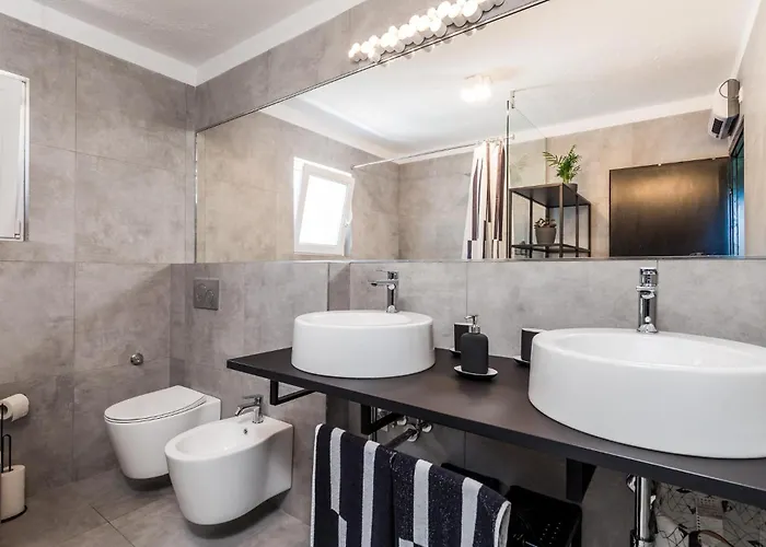 Dom wakacyjny 4 Bedroom Gorgeous In *